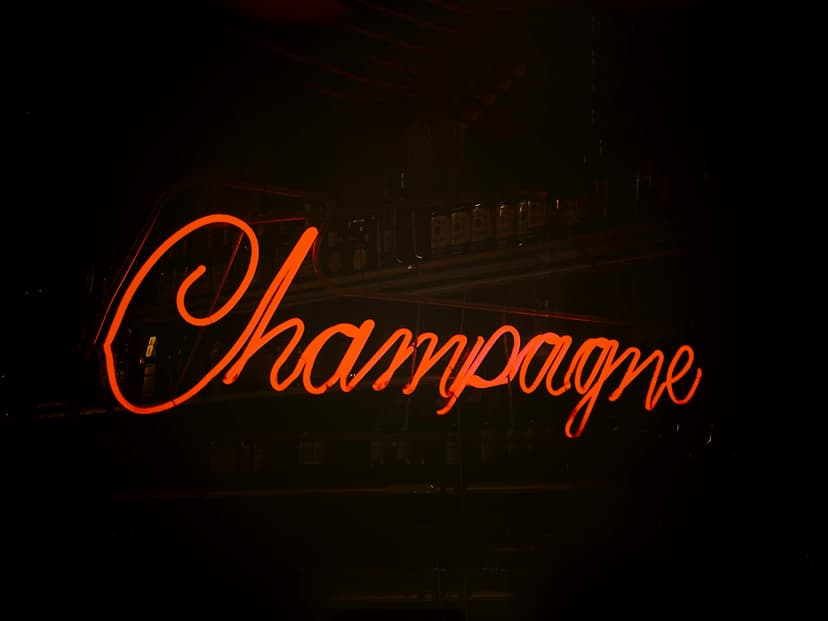 Exquisite Champagne Tastings and Vineyard Tours in Épernay's Renowned Champagne Houses
