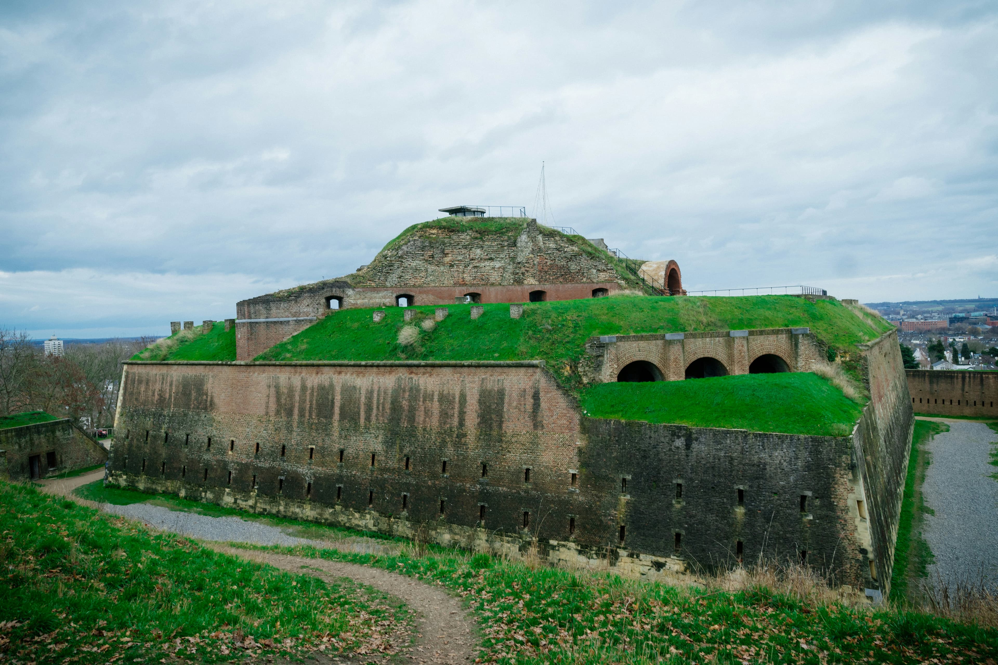 Historic Fortresses and Stunning Panoramic Views at Fort Sint Pieter in Maastricht